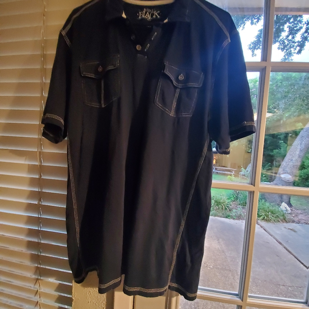 Buckle shirt